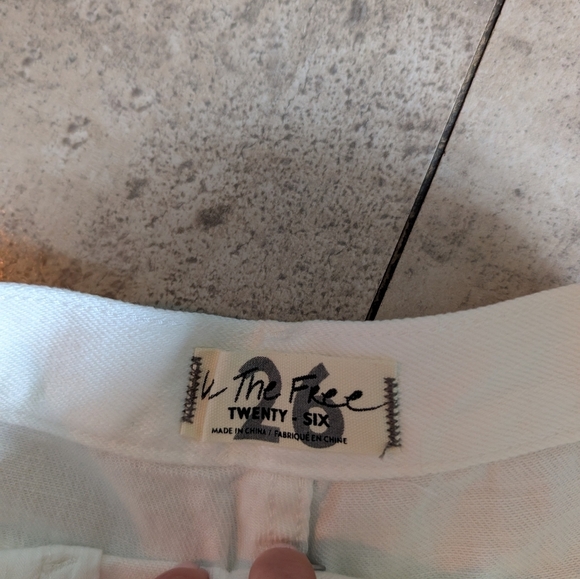 NWT We The Free White Jean‎ Shorts Distressed Hem - Picture 4 of 7